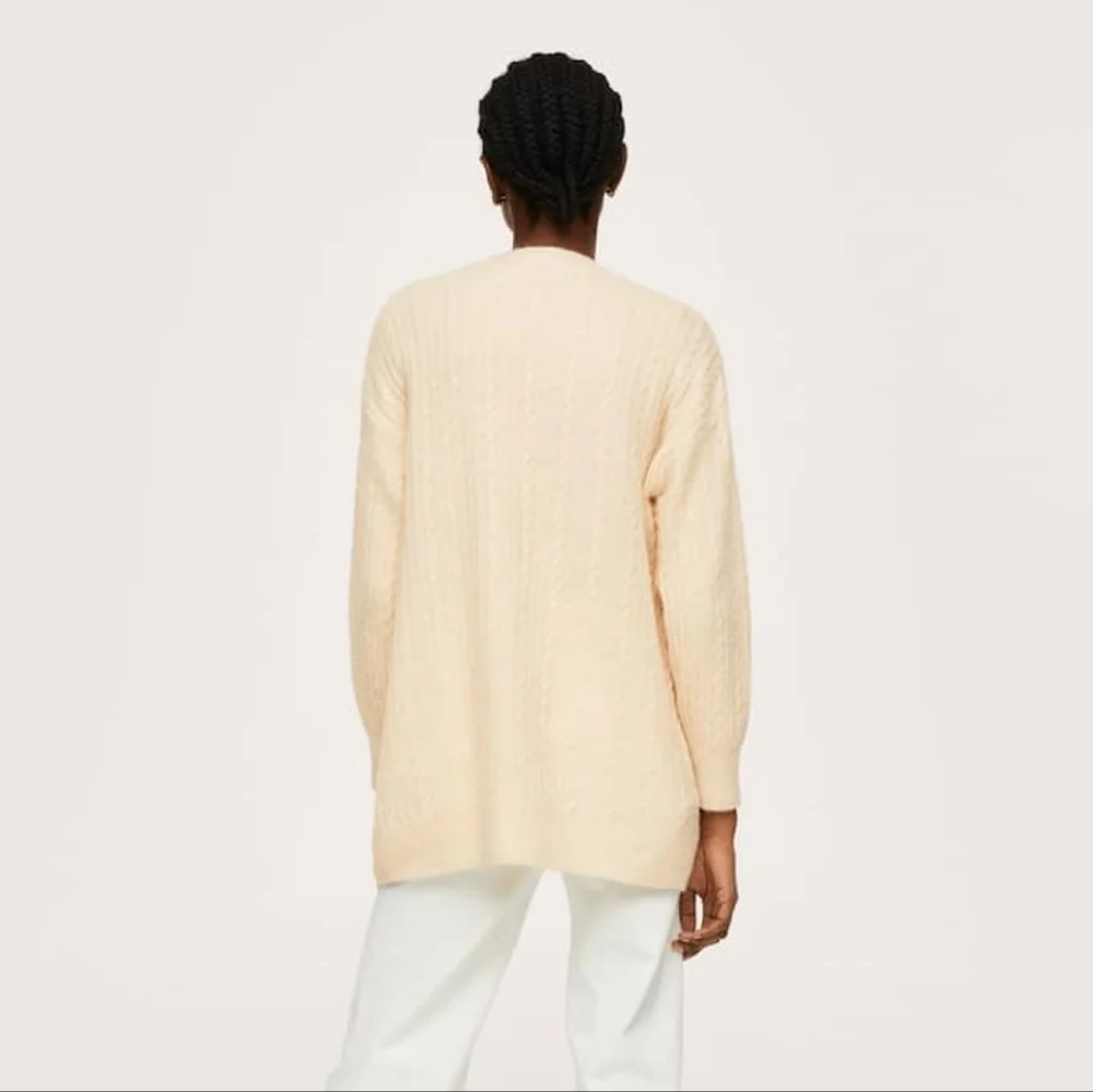 Mango Cream Cable-Knit V-Neck Cardigan